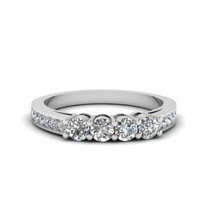 wedding band with 4 diamonds